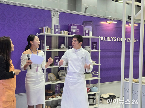 18일 오전 방문한 관람객들로 북적이는 '컬리 푸드페스타 2025' [사진=박은경 기자]