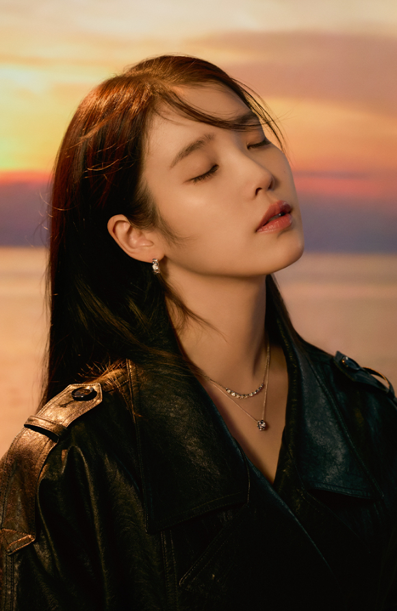 가수 겸 배우 아이유가 제이에스티나 광고를 공개했다. [사진=제이에스티나 ]