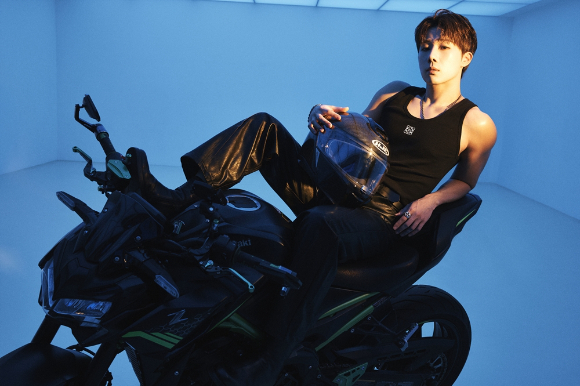 김성규 콘셉트 포토 [사진=더블에이치티엔이]