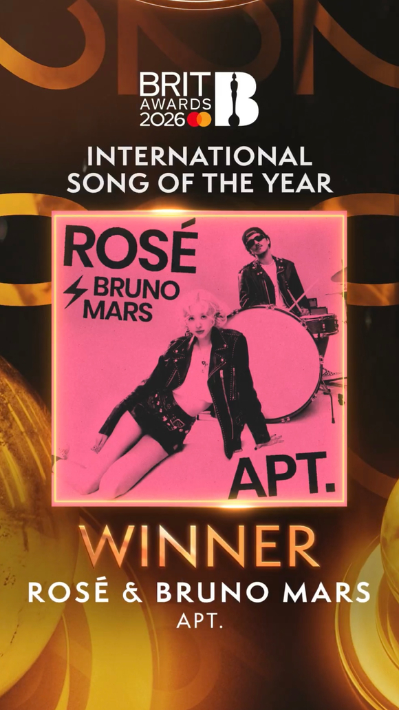 로제가 영국 맨체스터에서 개최된 제46회 브릿 어워드(The BRIT Awards 2026)에서 수상했다. [사진=BRIT AWARDS]