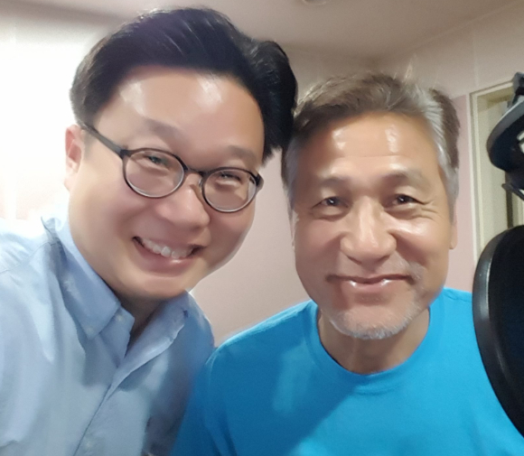 배우 안성기의 별세 소식에 서경덕 성신여대 교수가 고인과의 각별한 인연을 언급하며 추모의 뜻을 밝혔다. [사진=서경덕 페이스북]