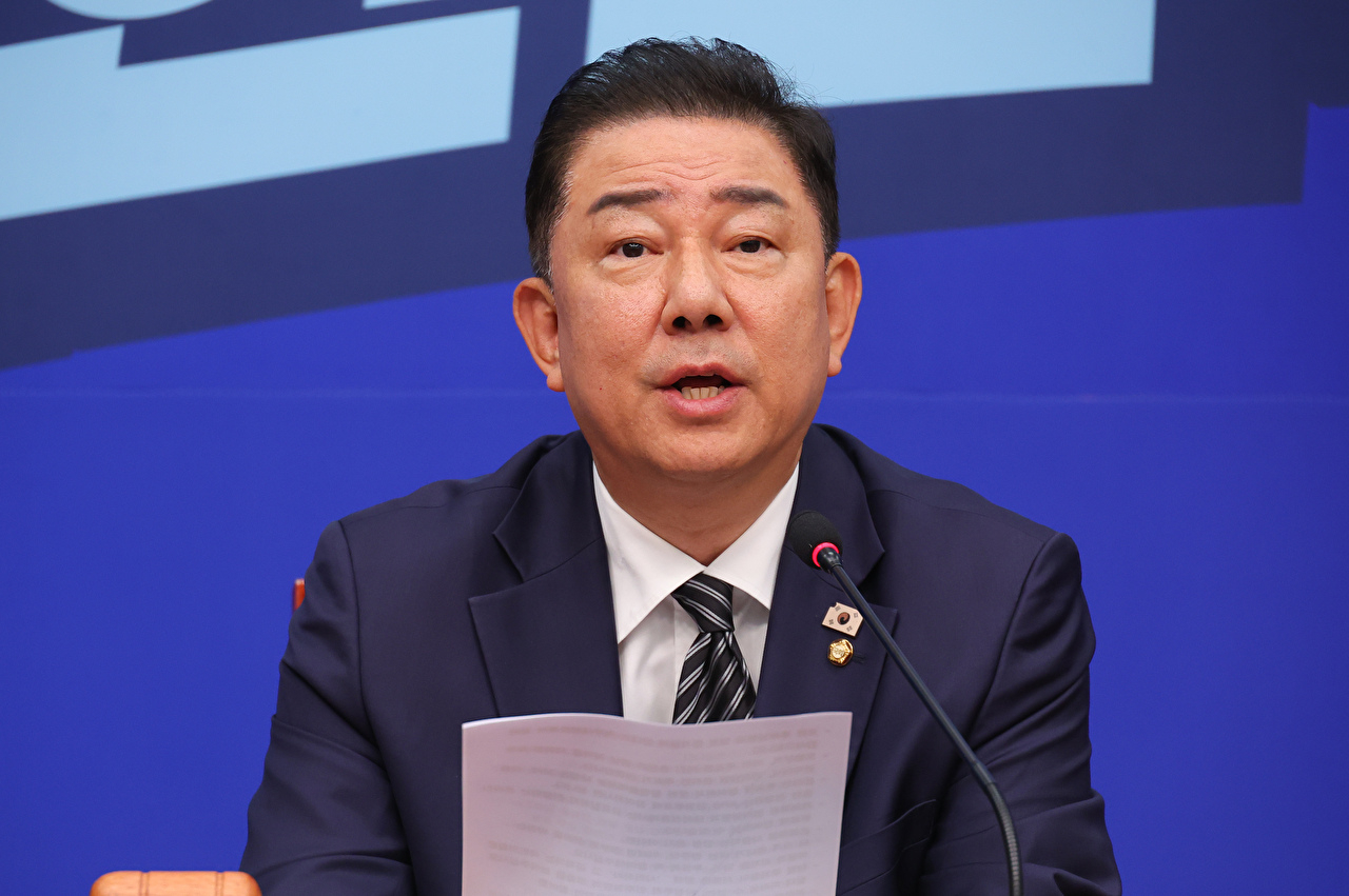 김병기 당 대표 직무대행 겸 원내대표가 30일 서울 여의도 국회에서 열린 최고위원회의에서 발언하고 있다. 2025.7.30 [사진=연합뉴스]