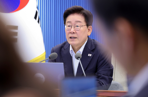 이재명 대통령이 6일 청와대에서 열린 수석보좌관회의에서 발언하고 있다. 2026.8.6 [청와대통신사진기자단] [사진=연합뉴스]