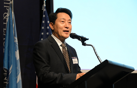 오세훈 서울시장이 21일 서울 용산구 그랜드하얏트 서울에서 열린 '한미수호 평화 컨퍼런스'에서 발언하고 있다. [사진=서울시]
