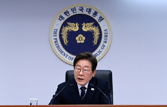이재명 대통령이 23일 용산 대통령실에서 제1차 수석보좌관회의를 하고 있다. 2025.6.23 [사진=연합뉴스]