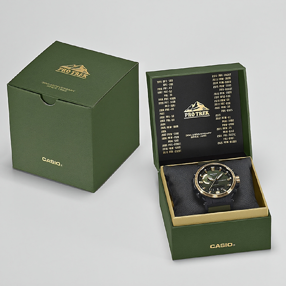 일본을 방문 중인 이재명 대통령이 친교 행사에서 다카이치 사나에 일본 총리에게 한국산 드럼과 드럼 스틱 세트를 선물했다. [사진=청와대]