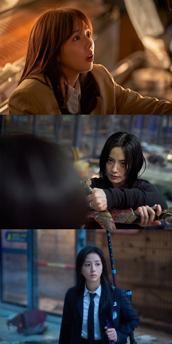 배우 채수빈, 나나, 지수가 영화 '전지적 독자 시점'에서 열연하고 있다. [사진=롯데엔터테인먼트]