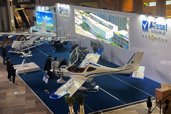 베셀에어로스페이스가  ‘2022 K-UAM Confex’(9일-12일)에서 인도네시아 국영 항공사인 가루다 그룹과 AAM(미래항공모빌리티)사업 협력을 맺었다. [사진=베셀]