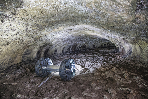 국내 연구팀이 울퉁불퉁한 달을 자유롭게 다닐 수 있는 전개형 에어리스 바퀴를 개발했다. [사진=KAIST]