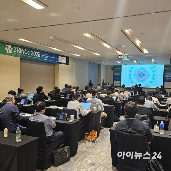 한국폐기물자원순환학회가 11일부터 13일까지 제주 신화월드에서 개최하는 '3RINCs 2025(The 3R international scientific conference on material cycles and waste management) 국제학술대회(이하 3RINCs)'에서 시멘트 특별 세션이 포함됐다. [사진=이효정 기자 ]