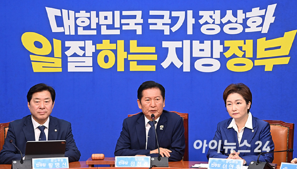 정청래 더불어민주당 대표가 6일 서울 여의도 국회에서 열린 최고위원회의에서 발언하고 있다. [사진=곽영래 기자]