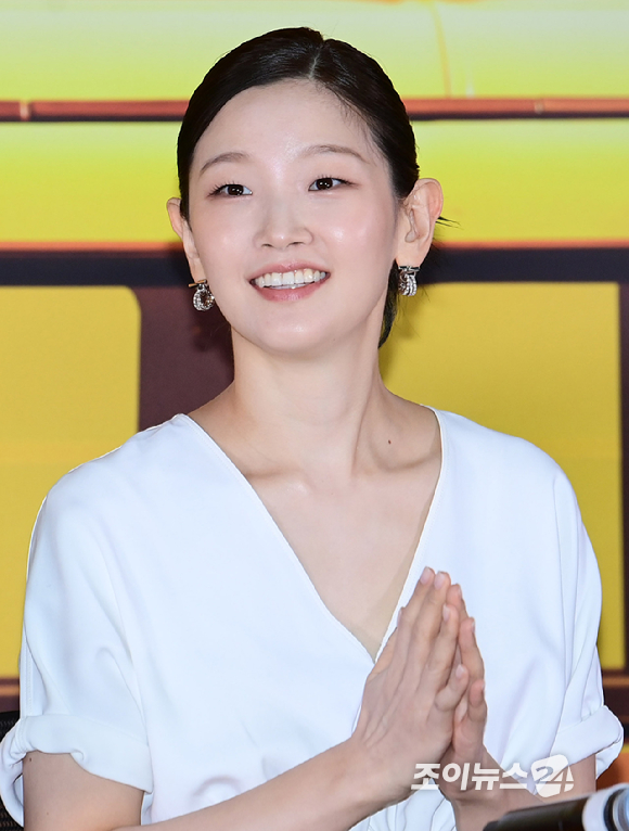 배우 박소담이 13일 서울 송파구 롯데시네마 월드타워점에서 열린 영화 '경주기행'(감독 김미조) 언론시사회에 참석하고 있다. [사진=정소희 기자]