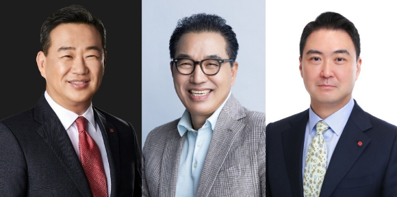 롯데그룹이 이르면 오는 26일 정기 임원인사를 단행할 전망이다. 사진은 롯데월드타워 전경. [사진=롯데지주]