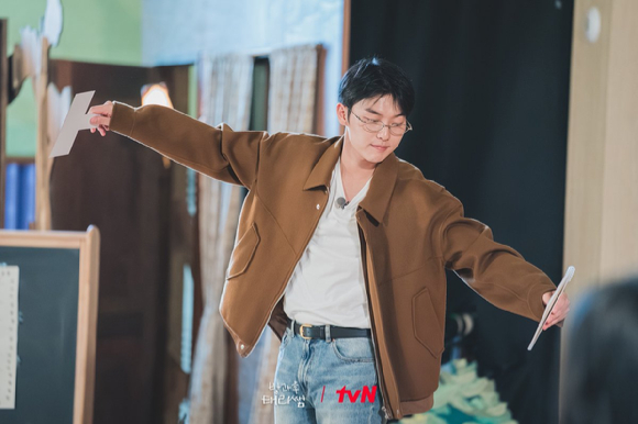 '방과후 태리쌤' 강남, 김태리 [사진=tvN]