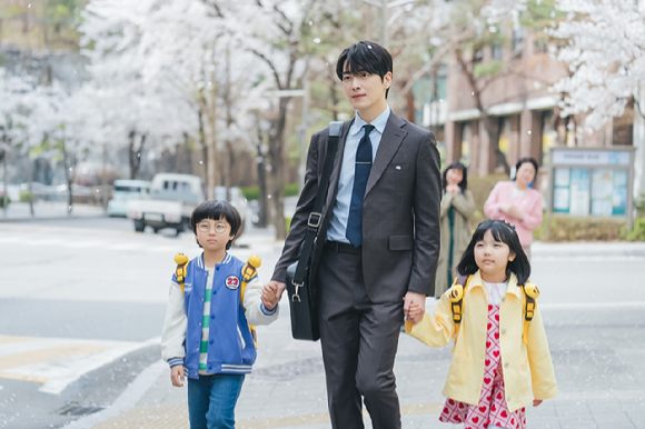 이준혁 프로필. [사진=에이스팩토리]