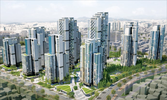 서울 성북구 삼선5구역 재개발 현장 전경. 재개발 공사가 진행 중인 현장 뒤로 기존 저층 주거지와 신축 공사 현장이 맞물려 있다. [사진=김민지 기자]