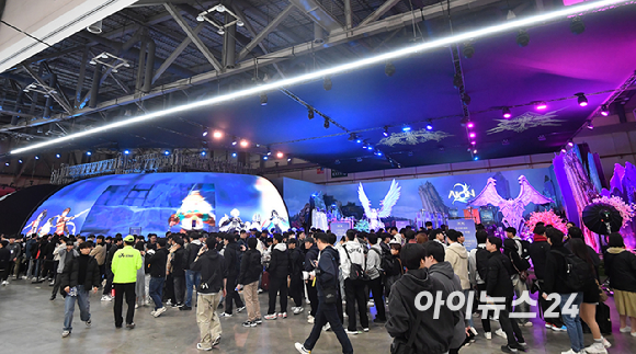 19일 자정부터 서비스를 시작하는 '아이온2'. [사진=엔씨소프트]