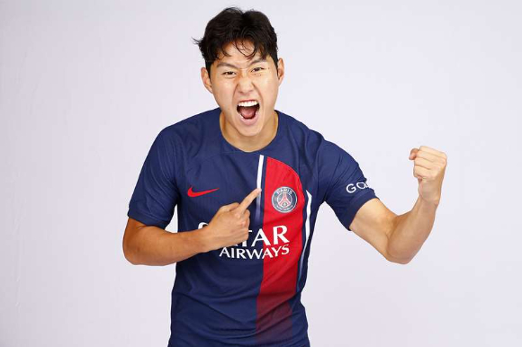 한국 축구의 미래 이강인이 PSG에 입단하며 새로운 도전을 준비한다. [사진=PSG 홈페이지 캡처]