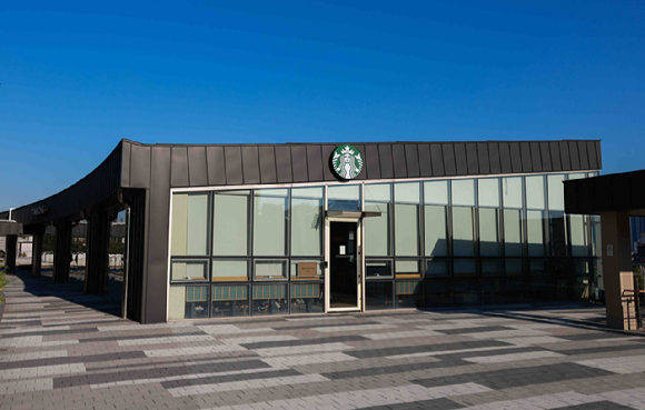 스타벅스 커뮤니티 스토어 11호점 '고대안암병원점' 외부 전경. [사진=스타벅스 코리아 제공]