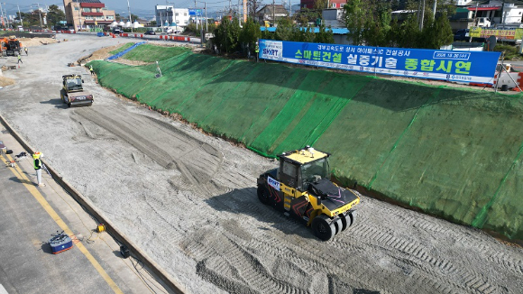 스마트건설 종합시연회 전경. [사진=한국도로공사]