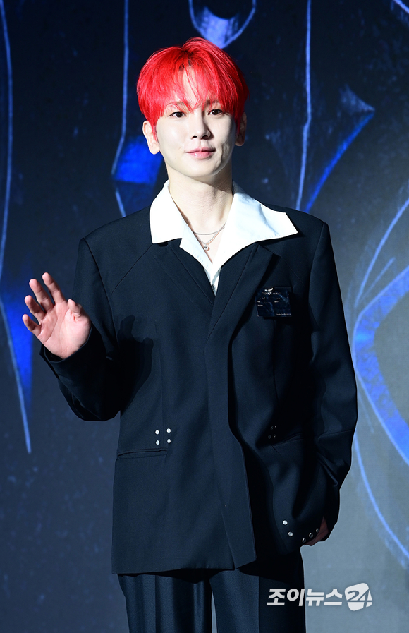 샤이니 키가 11일 오후 서울 광진구 풀만 앰배서더 서울 이스트폴 브로드웨이에서 열린 솔로 정규 3집 '헌터'(HUNTER) 발매 기념 기자회견에 참석하고 있다. [사진=정소희 기자]