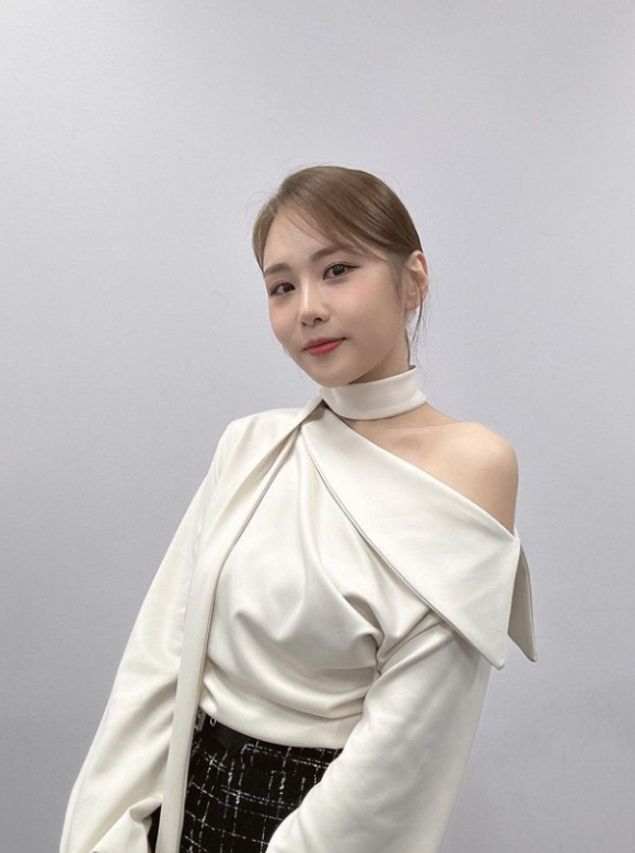 마약류 상습 투약 혐의를 받는 배우 유아인(본명 엄홍식)이 27일 서울 마포구 서울경찰청 마약범죄수사대에서 경찰 조사를 마치고 취재진의 질문에 답하고 있다. [사진=김성진 기자]