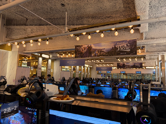 4월 11일 서울의 한 PC방에서 '하이델 피크닉: 샤카투 PC방 편'이 열렸다. [사진=펄어비스]