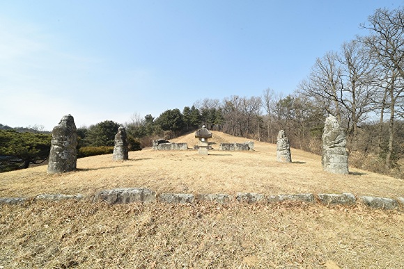 한명회 묘역 [사진=천안시]