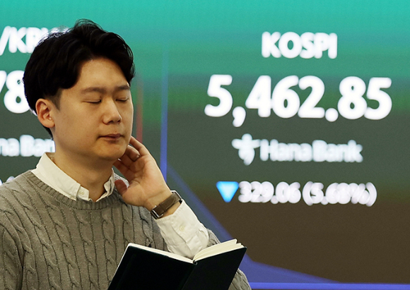 하나은행 딜링룸 [사진=하나은행]