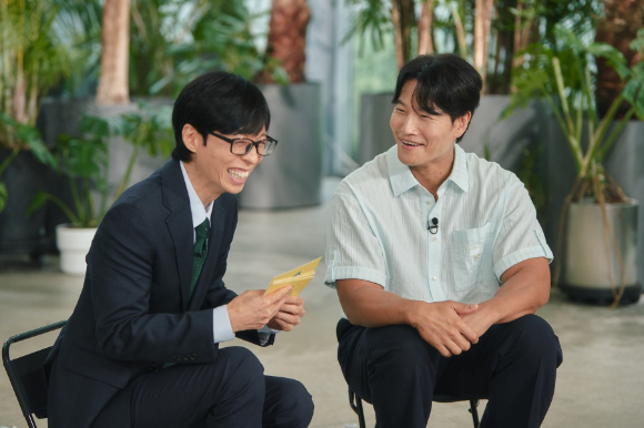 '유 퀴즈 온 더 블럭' 김종국 [사진=tvN ]