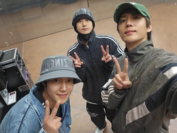 SS501 유닛 파이브오원, 日 공연 취소 "주최사 운영 미비"
