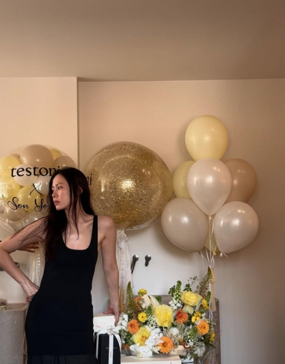 손예진 [사진=손예진 SNS]