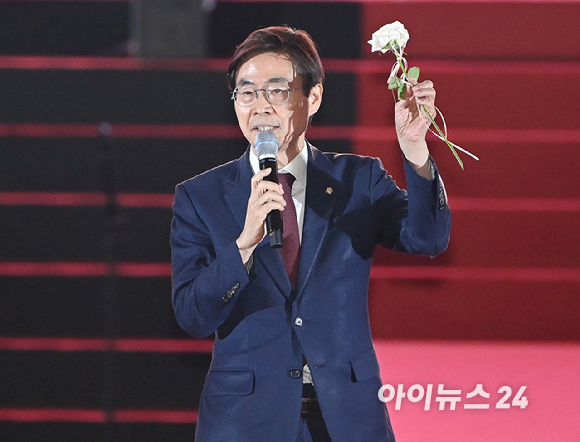 조경태 국민의힘 당 대표 후보가 22일 오후 청주 오스코에서 열린 제6차 전당대회에서 비전 발표를 하고 있다. [사진=곽영래 기자]