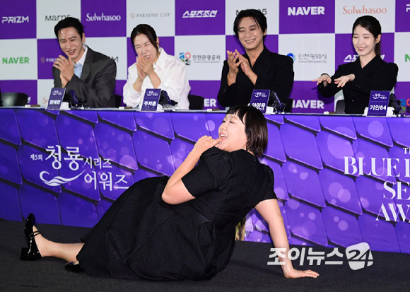 [포토] 이수지, 존경심 자아내는 대세 연예인