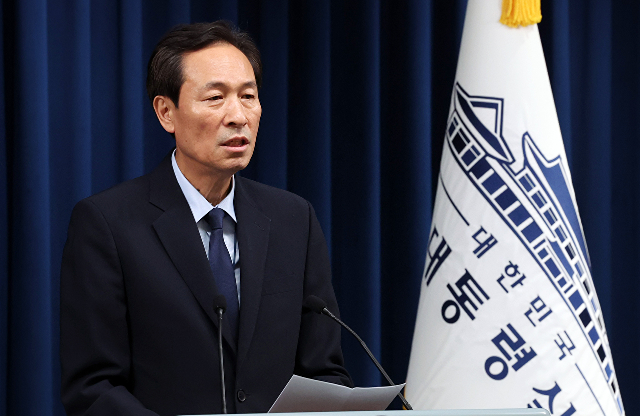 우상호 정무수석이 1일 용산 대통령실에서 이재명 대통령과 비교섭단체 5당 대표의 오찬 예정 관련 브리핑을 하고 있다. 2025.7.1 [사진=연합뉴스]