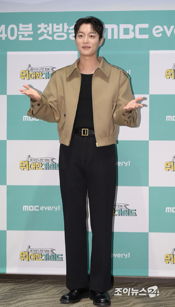 [잡담] 오늘 윤두준 얼굴 미쳤는데 | 인스티즈