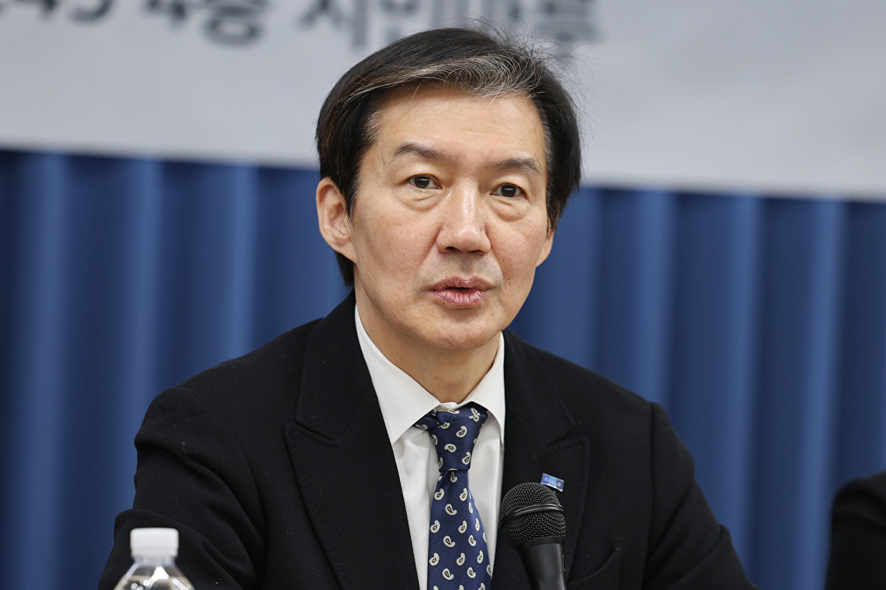 23일 광주 동구 전일빌딩 245에서 열린 조국혁신당-광주시민단체협의회 간담회에서 조국 대표가 발언하고 있다. 2026.1.23 [사진=연합뉴스]