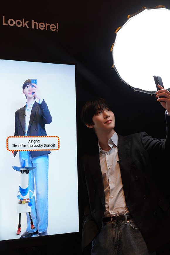 배우 안효섭이 '삼성 더 퍼스트룩 2026(The First Look 2026)' 프레스 콘퍼런스에 참석했다. [사진=더프레젠트컴퍼니]