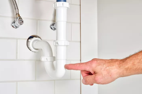 세면대에 소변을 본 사실을 털어놓은 한 남성이 온라인에서 거센 비판을 받고 있다. 사진은 AI로 생성한 이미지로, 본 기사 내용과 무관. [사진=챗GPT]