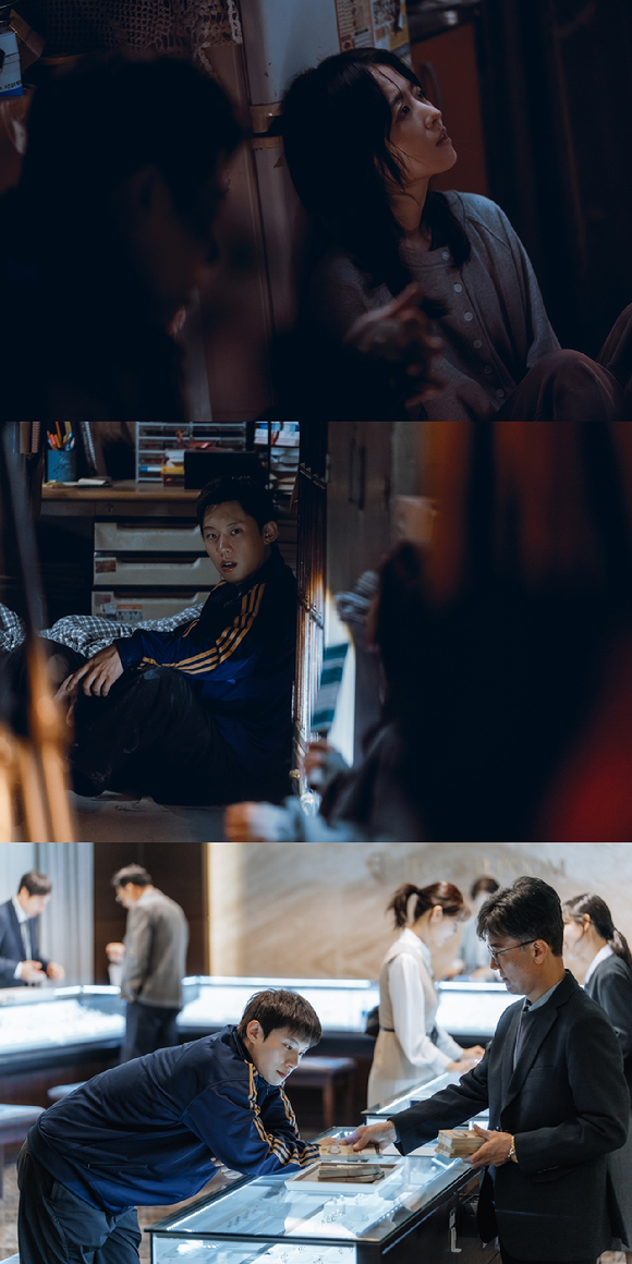 배우 박보영, 김성철이 '골드랜드'에서 열연하고 있다. [사진=월트디즈니 컴퍼니 코리아]