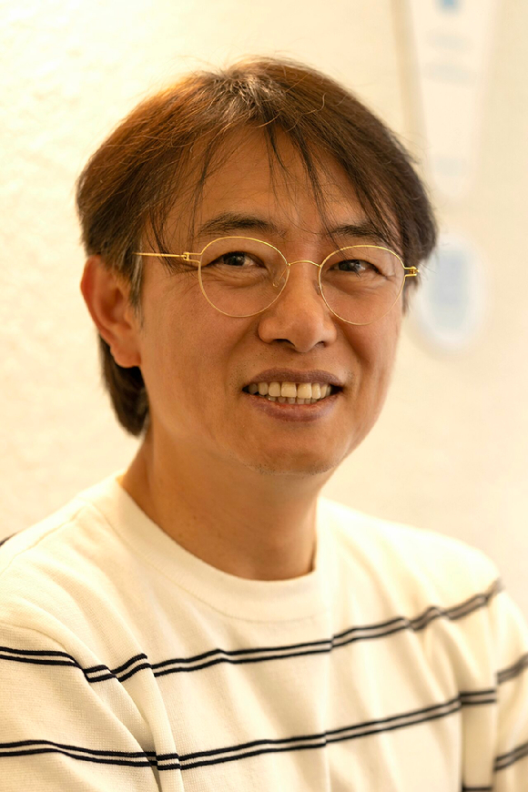 나상천 작가 프로필 사진 [사진=꿈의엔진, 프라먼트]