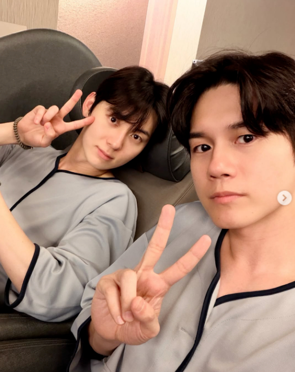 옹성우 황민현 [사진=옹성우 SNS]