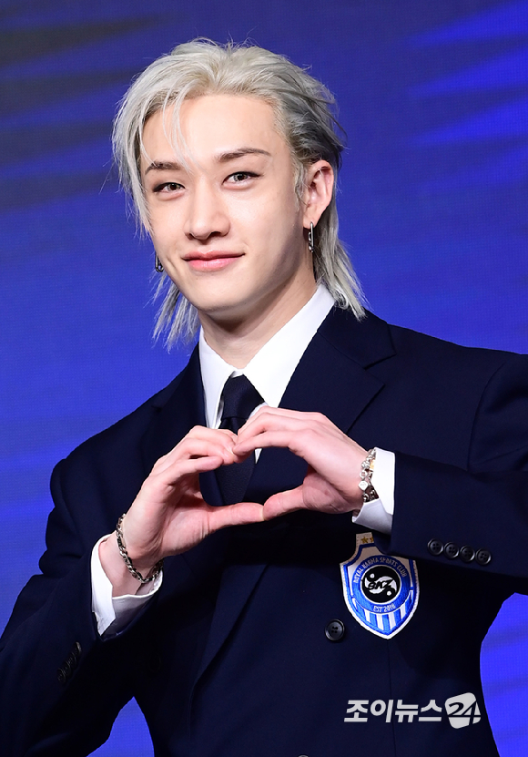 그룹 스트레이키즈 방찬이&nbsp;22일 오전 서울 영등포구 여의도 콘래드호텔에서 열린&nbsp;스트레이키즈(Stray Kids) 정규 4집 '카르마' 발매 기념 기자간담회에서 포즈를 취하고 있다. [사진=정소희 기자]