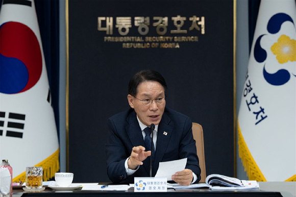 황인권 대통령경호처장이 1일 용산 대통령경호처 회의실에서 열린 대통령경호안전대책위원회(안대위)를 주재하고 있다. [사진=대통령실]