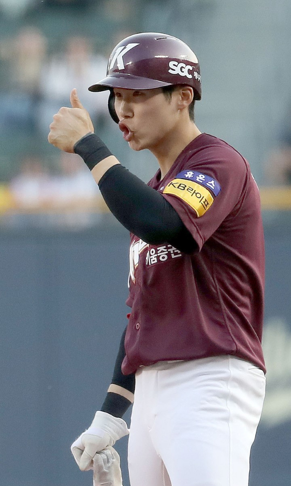 키움 히어로즈 김혜성은 10일 열린 KT 위즈와 원정 경기에서 소속팀이 1-0으로 앞서고 있던 2회초 만루 홈런을 쳤다. [사진=뉴시스]