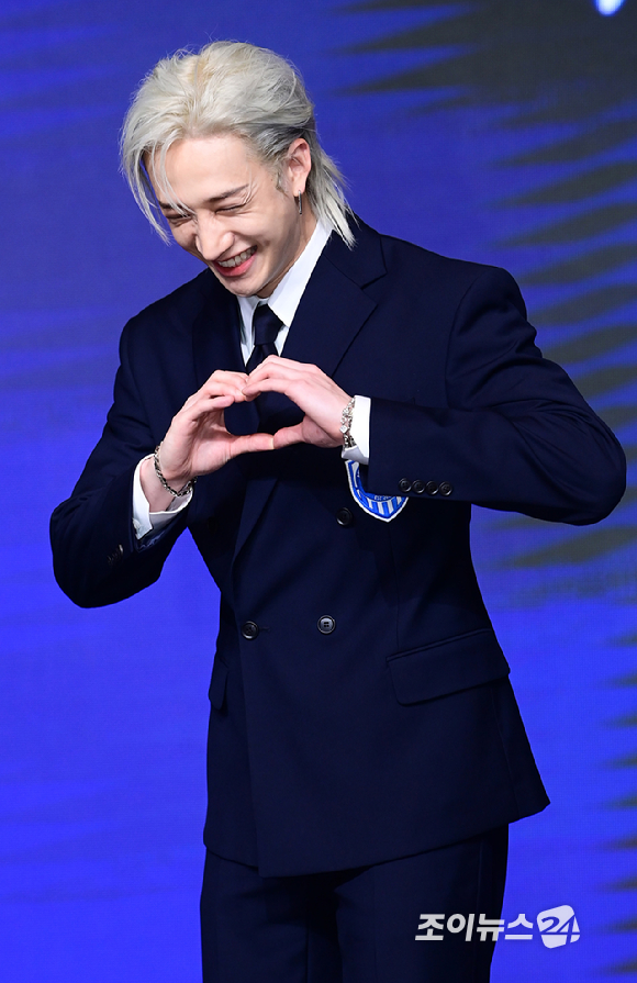 그룹 스트레이키즈 방찬이&nbsp;22일 오전 서울 영등포구 여의도 콘래드호텔에서 열린&nbsp;스트레이키즈(Stray Kids) 정규 4집 '카르마' 발매 기념 기자간담회에서 포즈를 취하고 있다. [사진=정소희 기자]