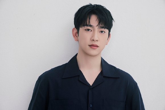 배우 박진영이 영화 '하이파이브' 인터뷰에 앞서 포즈를 취하고 있다. [사진=BH엔터테인먼트]