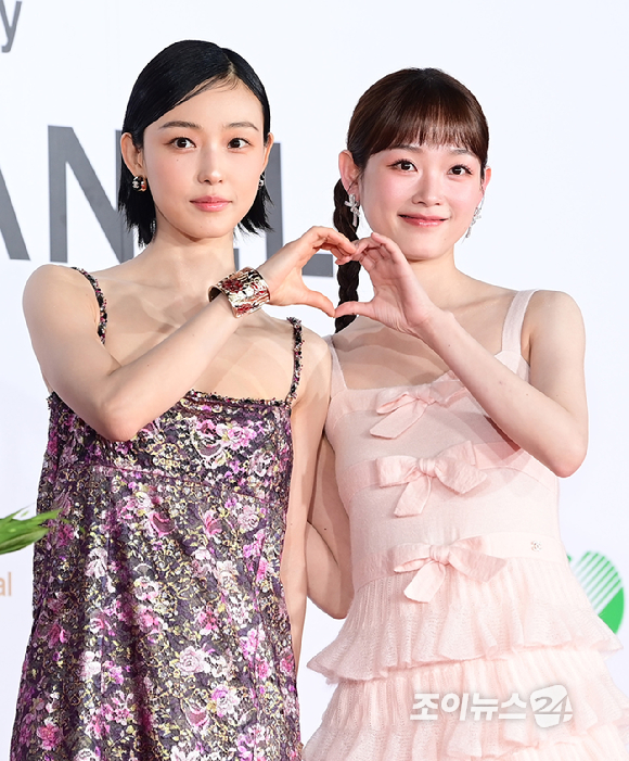 [포토] 전소니-이유미, 귀여운게 최고야~