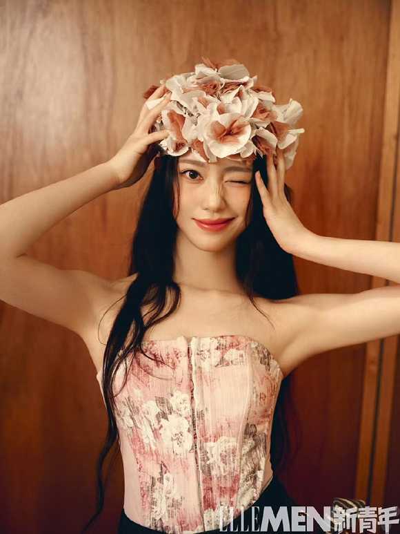 샤오팅 화보 이미지 [사진=엘르맨 프레쉬]