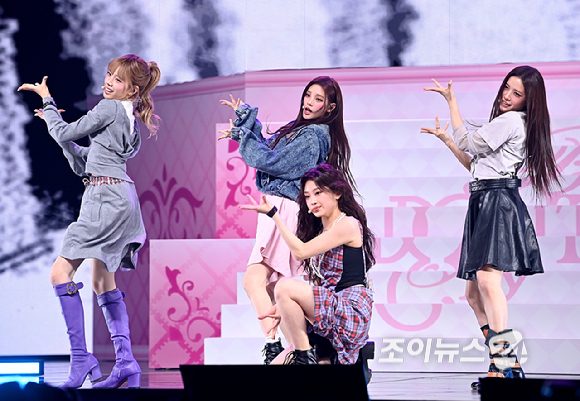 걸그룹 Baby DONT Cry(베이비돈크라이)가 24일 오후 서울 용산구 블루스퀘어에서 열린 첫 미니 앨범 'AFTER CRY'(애프터 크라이) 컴백 쇼케이스에서 무대를 선보이고 있다. [사진=곽영래 기자]